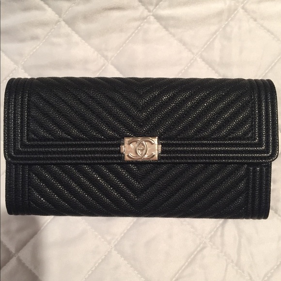 Handbags - Brand new Chanel wallet